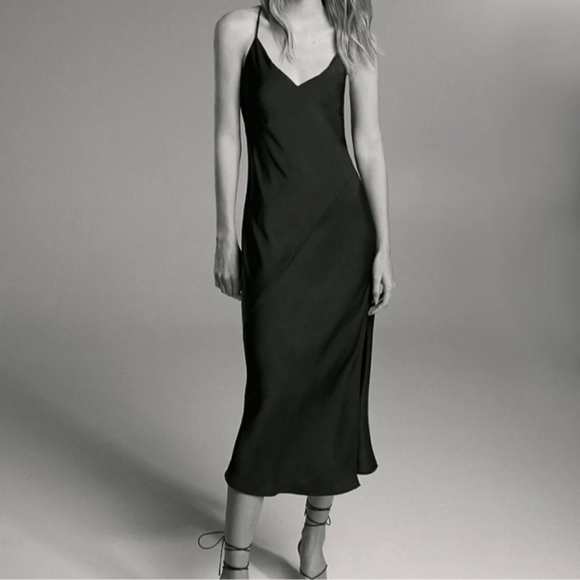 ⭐️SOLD⭐️ Aritzia Babaton Black Bellamy Slip Dress L - Picture 2 of 3